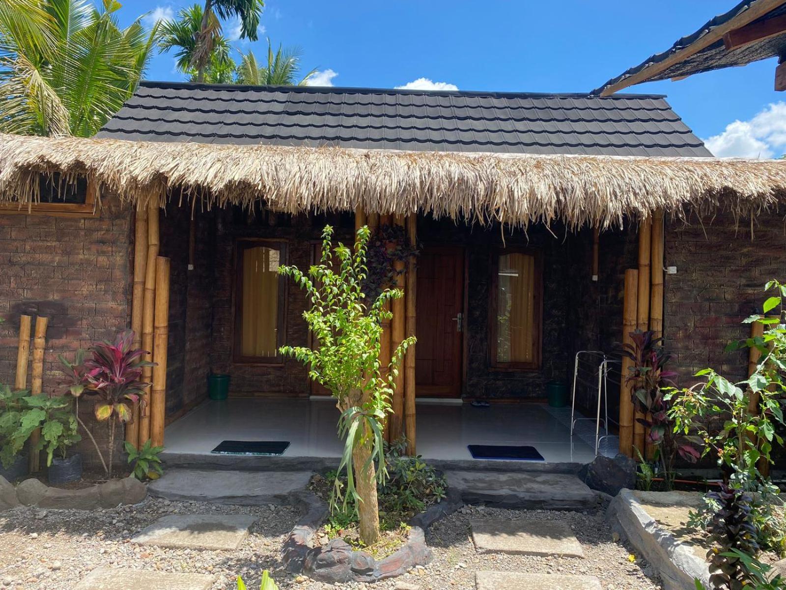 Dira Bungalows Tetebatu Exteriör bild